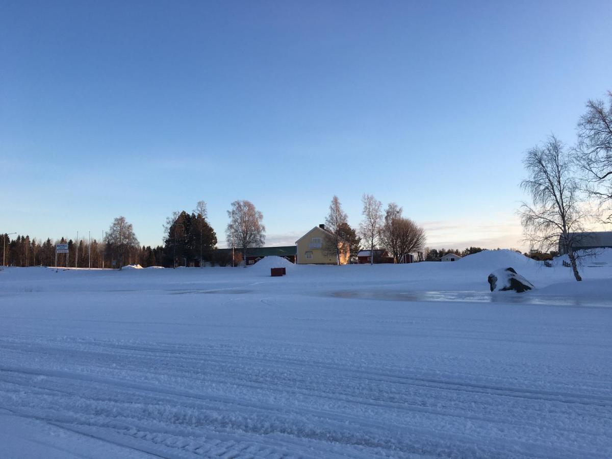Sangis Motell Och Camping Exterior foto
